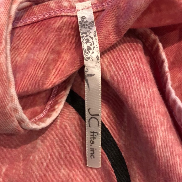 Women’s open side tank. Never worn. Great top! - Picture 4 of 4